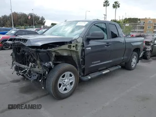 2019 Toyota Tundra 2WD SR with VIN 5TFRY5F17KX251217, listed as a IAAI auction lot 41433506 with 49,207 mi miles. Bid and sale history available at carsss.com. Image 2.