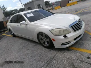 2010 Mercedes-Benz S 550 with VIN WDDNG7BB6AA333698, listed as a IAAI auction lot 41721324 with 212,814 mi miles and . Bid and sale history available at DreamBid. Image 1.