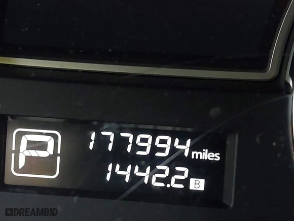2014 Nissan Pathfinder SV with VIN 5N1AR2MN8EC663054, listed as a IAAI auction lot 41023768 with 177,994 mi miles. Bid and sale history available at carsss.com. Image 15.