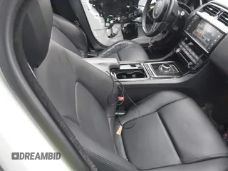 2018 Jaguar XE 25t Premium with VIN SAJAD4FX8JCP24380, listed as a IAAI auction lot 41423753 with 90,623 mi miles. Bid and sale history available at carsss.com. Image 5.