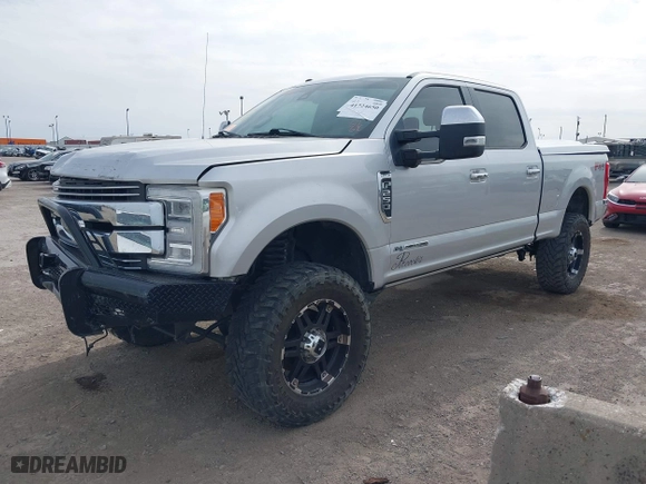 2017 Ford Super Duty F-250 SRW Lariat with VIN 1FT7W2BTXHED57250, listed as a IAAI auction lot 41724650 with 88,796 mi miles. Bid and sale history available at carsss.com. Image 18.