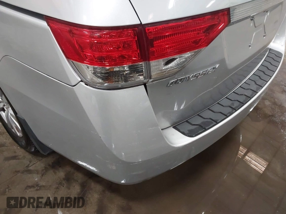 2015 Honda Odyssey EX-L with VIN 5FNRL5H66FB028822, listed as a IAAI auction lot 42067242 with 122,354 mi miles and . Bid and sale history available at carsss.com. Image 19.
