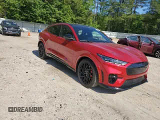 2023 Ford Mustang Mach-E GT z VIN 3FMTK4SX1PMA45329, wystawiony jako Copart lot #54649955 z przebiegiem 10 632 mil mil oraz Szkody całkowita. Historia ofert i sprzedaży dostępna na DreamBid. Obrazek 4.