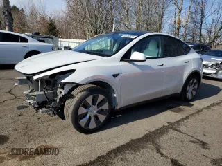 2023 Tesla Model Y Long Range with VIN 7SAYGDEE5PF831826, listed as a Copart auction lot 43752525 with 22,337 mi miles and Salvage Title. Bid and sale history available at DreamBid. Image 1.