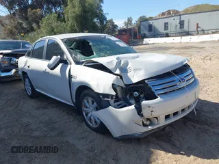 2009 Ford Taurus SE with VIN 1FAHP23W39G119276, listed as a IAAI auction lot 39076911 with 142,009 mi miles. Bid and sale history available at carsss.com. Image 1.