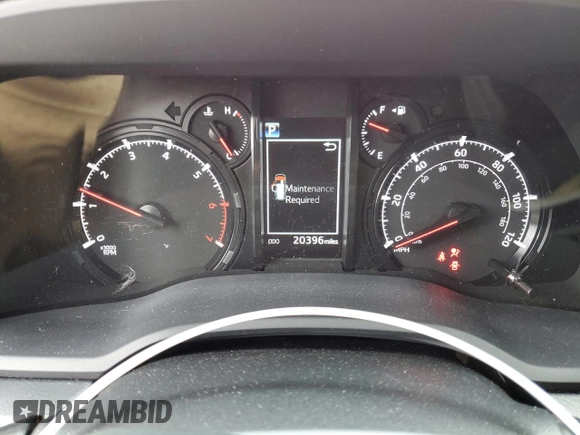 2024 Toyota 4Runner SR5 with VIN JTEMU5JR6R6260652, listed as a Copart auction lot 57820885 with 20,396 mi miles and Clean title. Bid and sale history available at DreamBid. Image 9.