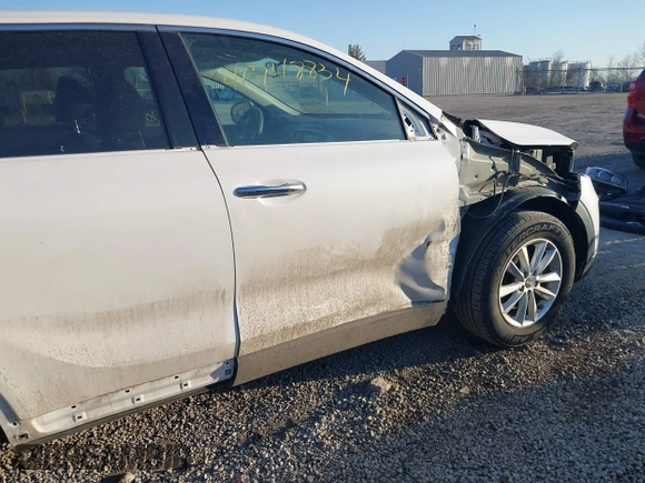 2019 Kia Sorento LX V6 with VIN 5XYPG4A57KG481194, listed as a IAAI auction lot 41748834 with 139,829 mi miles. Bid and sale history available at carsss.com. Image 19.