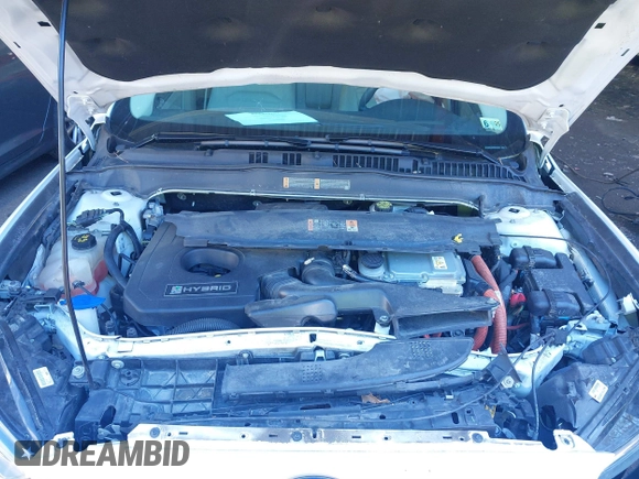 2014 Ford Fusion SE Hybrid with VIN 3FA6P0LU0ER373945, listed as a IAAI auction lot 41810533 with 82,177 mi miles. Bid and sale history available at carsss.com. Image 10.