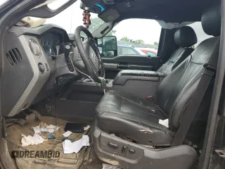 2015 Ford F-250 Lariat z VIN 1FT7W2B61FEA48855, wystawiony jako Copart lot #63707595 z przebiegiem 514 307 mil mil oraz Szkoda całkowita • Salvage title. Historia ofert i sprzedaży dostępna na DreamBid. Obrazek 7.