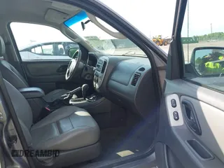 2007 Ford Escape Hybrid with VIN 1FMCU49H47KA90605, listed as a IAAI auction lot 42093591 with 136,924 mi miles and . Bid and sale history available at DreamBid. Image 5.