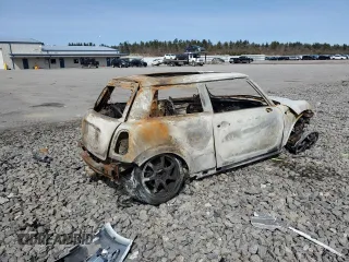 2008 MINI Hardtop S with VIN WMWMF73538TT93340, listed as a Copart auction lot 51499835 with Not Provided miles and Salvage Title. Bid and sale history available at DreamBid. Image 3.
