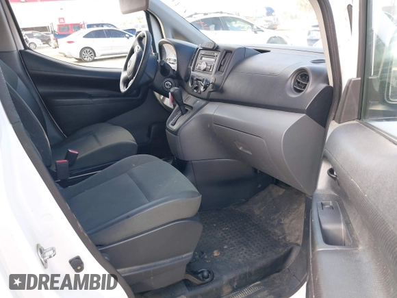 2016 Nissan NV200 S z VIN 3N6CM0KN2GK693227, wystawiony jako IAAI lot #41447456 z przebiegiem 193 593 mil mil oraz . Historia ofert i sprzedaży dostępna na DreamBid. Obrazek 5.