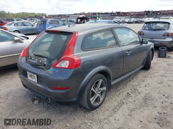 2013 Volvo C30 T5 with VIN YV1672MK1D2309946, listed as a IAAI auction lot 42059297 with 96,085 mi miles and . Bid and sale history available at DreamBid. Image 4.