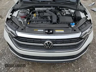 2024 Volkswagen Jetta SE with VIN 3VW7M7BU3RM061457, listed as a Copart auction lot 48192635 with 949 mi miles and Non repairable. Bid and sale history available at DreamBid. Image 11.