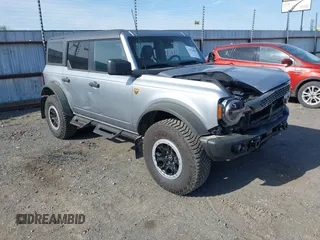 2023 Ford Bronco with VIN 1FMEE5DP2PLB52734, listed as a IAAI auction lot 41914950 with 6,485 mi miles and . Bid and sale history available at carsss.com. Image 1.