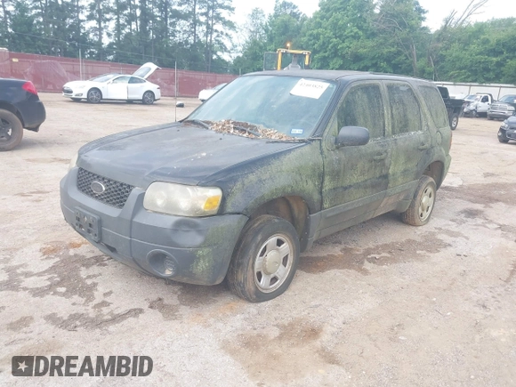 2006 Ford Escape XLS with VIN 1FMYU02Z06KA02505, listed as a IAAI auction lot 42403825 with 261,939 mi miles and . Bid and sale history available at DreamBid. Image 2.