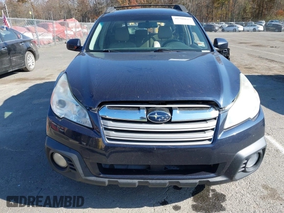 2013 Subaru Outback 2.5i Premium with VIN 4S4BRBCC6D1225471, listed as a IAAI auction lot 40700843 with 185,846 mi miles. Bid and sale history available at carsss.com. Image 12.