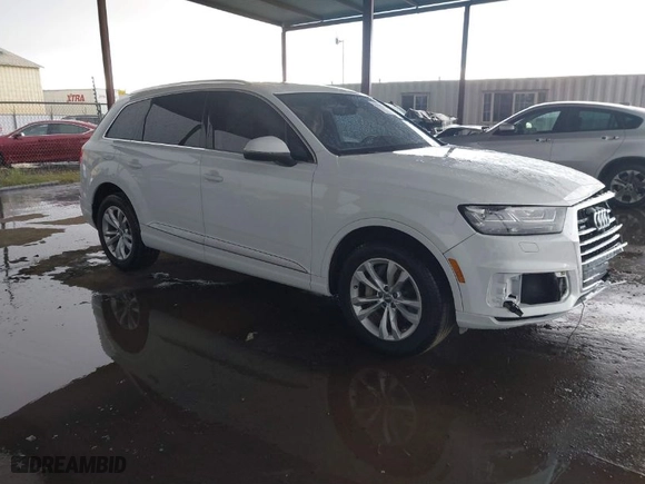 2018 Audi Q7 Premium Plus with VIN WA1LAAF73JD015035, listed as a IAAI auction lot 41782603 with 100,610 mi miles. Bid and sale history available at carsss.com. Image 1.