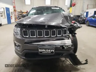 2020 Jeep Compass Latitude with VIN 3C4NJDBB7LT156620, listed as a Copart auction lot 81154344 with 55,098 mi miles and Salvage Title. Bid and sale history available at carsss.com. Image 5.