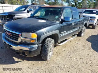 2005 GMC Sierra 2500HD SLT with VIN 1GTHK29U05E343089, listed as a IAAI auction lot 41189457 with 1 mi miles. Bid and sale history available at carsss.com. Image 17.