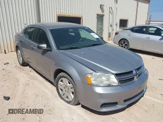 2014 Dodge Avenger SE z VIN 1C3CDZAB6EN217069, wystawiony jako IAAI lot #41820362 z przebiegiem 145 016 mil mil oraz . Historia ofert i sprzedaży dostępna na DreamBid. Obrazek 1.