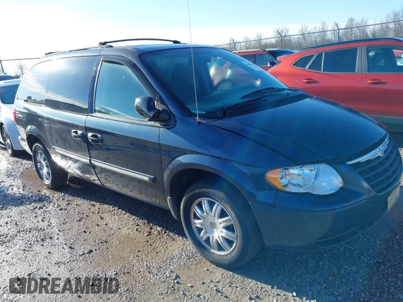2007 Chrysler Town & Country LWB Touring with VIN 2A4GP54L87R280451, listed as a IAAI auction lot 41824129 with 150,676 mi miles. Bid and sale history available at carsss.com. Image 1.