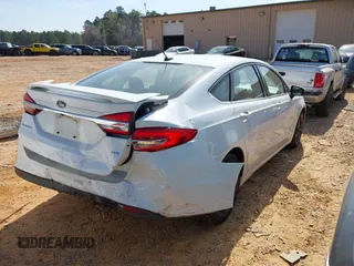 2018 Ford Fusion SE with VIN 3FA6P0H76JR227014, listed as a IAAI auction lot 41901203 with 147,454 mi miles and . Bid and sale history available at DreamBid. Image 4.