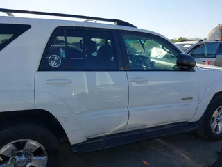 2004 Toyota 4Runner SR5 with VIN JTEBU14R340037122, listed as a IAAI auction lot 42206233 with 177,090 mi miles and . Bid and sale history available at DreamBid. Image 13.