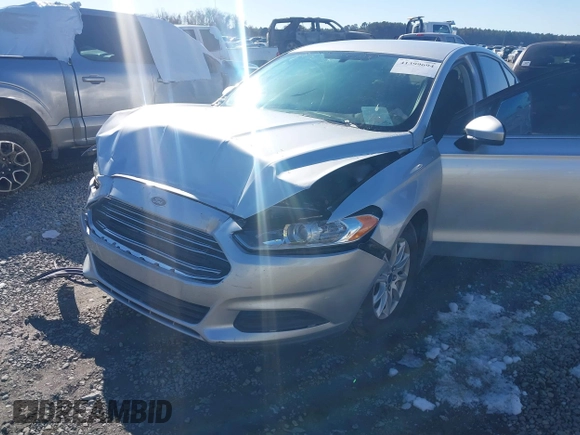2015 Ford Fusion S with VIN 3FA6P0G77FR135015, listed as a IAAI auction lot 41399694 with 132,175 mi miles. Bid and sale history available at carsss.com. Image 6.