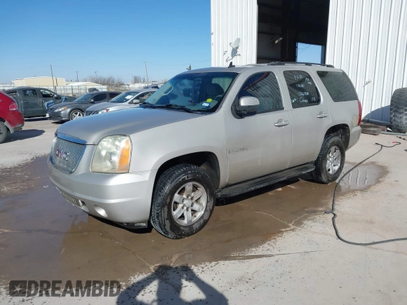 2007 GMC Yukon SLT with VIN 1GKFK13017R172120, listed as a IAAI auction lot 41740463 with 1 mi miles. Bid and sale history available at carsss.com. Image 2.
