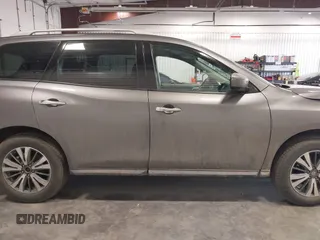 2017 Nissan Pathfinder SV with VIN 5N1DR2MM6HC662994, listed as a IAAI auction lot 41770431 with 184,485 mi miles. Bid and sale history available at carsss.com. Image 13.