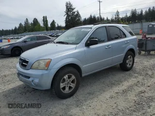 2004 Kia Sorento LX z VIN KNDJD733545246767, wystawiony jako Copart lot #56669605 z przebiegiem 131 764 mil mil oraz Czysty tytuł • Clean title. Historia ofert i sprzedaży dostępna na DreamBid. Obrazek 1.
