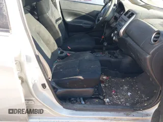2014 Nissan Note SV with VIN 3N1CE2CP2EL361486, listed as a IAAI auction lot 41908679 with Not Provided miles and . Bid and sale history available at DreamBid. Image 5.