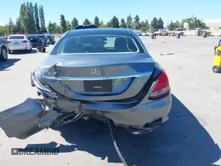 2017 Mercedes-Benz C 300 с VIN 55SWF4JB8HU233507, выставлен на аукционе IAAI как лот 42338262 с пробегом 29 002 миль миль и . История ставок и продаж доступна на DreamBid. Изображение 16.