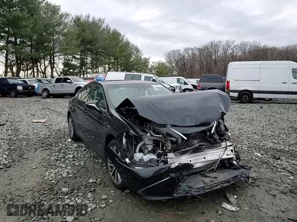 2019 Lexus ES with VIN 58ABZ1B1XKU013266, listed as a Copart auction lot 43569625 with 63,461 mi miles and Salvage Title. Bid and sale history available at carsss.com. Image 11.