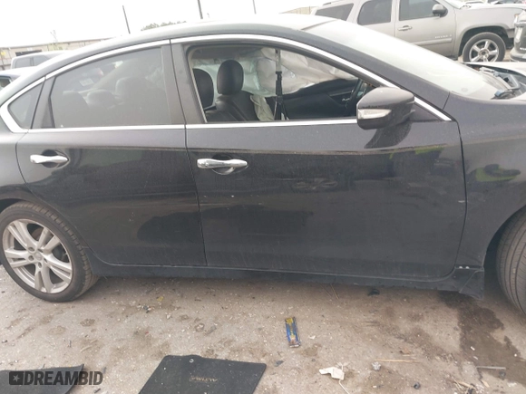 2013 Nissan Altima 3.5 SL with VIN 1N4BL3AP7DN447582, listed as a IAAI auction lot 41829392 with 109,128 mi miles. Bid and sale history available at carsss.com. Image 13.