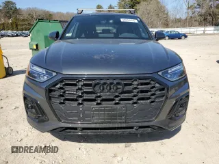 2024 Audi Q5 S line Premium Plus z VIN WA1E2AFY0R2104938, wystawiony jako Copart lot #48248405 z przebiegiem 9 118 mil mil oraz Szkoda całkowita • Salvage title. Historia ofert i sprzedaży dostępna na DreamBid. Obrazek 5.