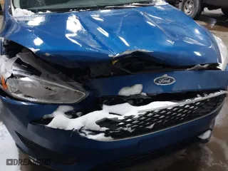 2018 Ford Focus SE with VIN 1FADP3F26JL312725, listed as a IAAI auction lot 41488559 with 30,686 mi miles. Bid and sale history available at carsss.com. Image 6.
