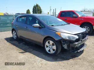 2016 Kia Forte 5-Door LX with VIN KNAFK5A81G5654585, listed as a IAAI auction lot 42103861 with 201,547 mi miles. Bid and sale history available at carsss.com. Image 1.