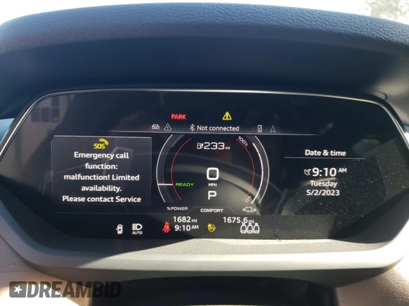 2023 Audi e-tron GT Premium Plus z VIN WAUFJBFW6P7002994, wystawiony jako Copart lot #50310483 z przebiegiem 1682 mil mil oraz . Historia ofert i sprzedaży dostępna na DreamBid. Obrazek 9.