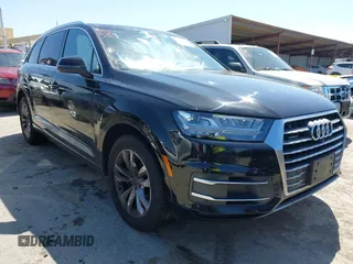 2019 Audi Q7 Premium Plus z VIN WA1LHAF70KD018858, wystawiony jako IAAI lot #42290924 z przebiegiem 118 885 mil mil oraz . Historia ofert i sprzedaży dostępna na DreamBid. Obrazek 1.