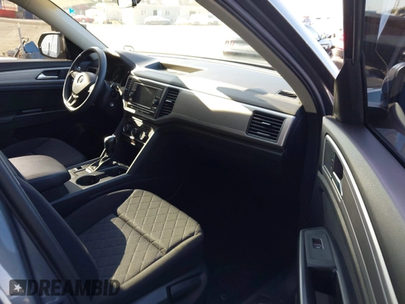 2018 Volkswagen Atlas S z VIN 1V2AP2CA2JC599675, wystawiony jako IAAI lot #42527327 z przebiegiem 84 445 mil mil oraz . Historia ofert i sprzedaży dostępna na DreamBid. Obrazek 5.