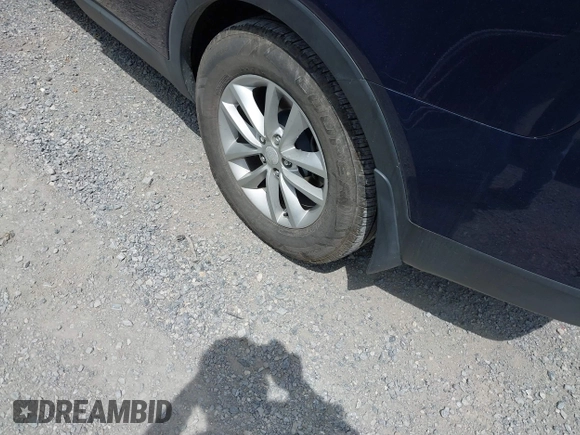 2017 Kia Sorento LX z VIN 5XYPG4A35HG214790, wystawiony jako IAAI lot #42202652 z przebiegiem 89 655 mil mil oraz . Historia ofert i sprzedaży dostępna na DreamBid. Obrazek 12.