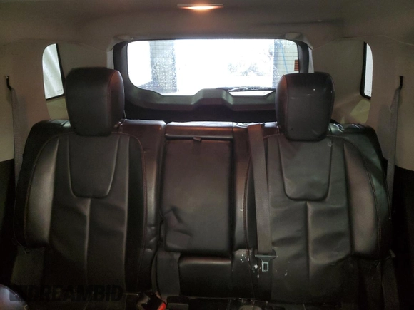 2017 GMC Terrain SLT z VIN 2GKFLUE31H6261964, wystawiony jako Copart lot #50338045 z przebiegiem 169 435 mil mil oraz Czysty tytuł • Clean title. Historia ofert i sprzedaży dostępna na DreamBid. Obrazek 10.