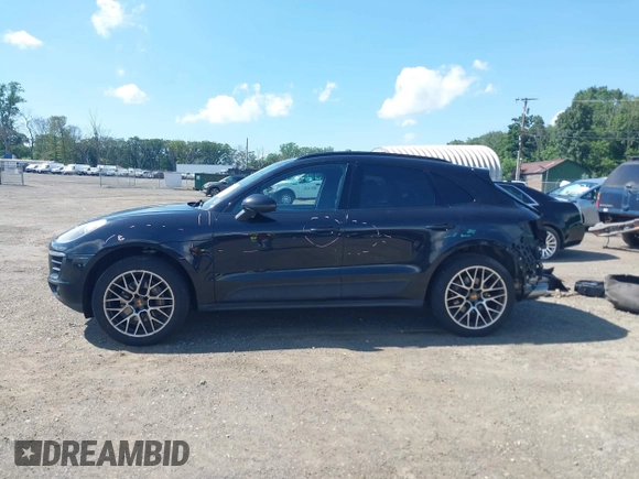 2017 Porsche Macan S with VIN WP1AB2A51HLB15803, listed as a IAAI auction lot 42638730 with 129,435 mi miles and . Bid and sale history available at DreamBid. Image 15.