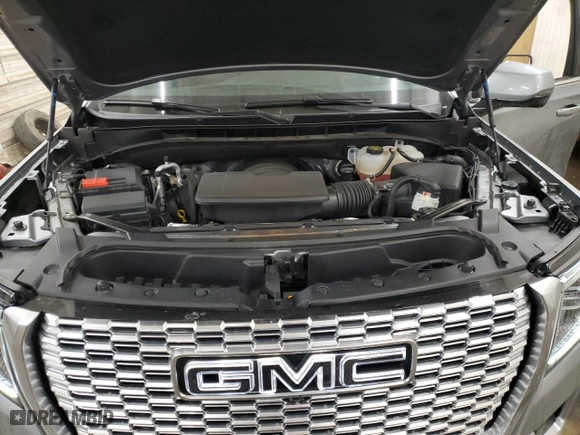 2023 GMC Yukon XL Denali with VIN 1GKS2JKL8PR497602, listed as a Copart auction lot 86982724 with 17,716 mi miles and Salvage Title. Bid and sale history available at carsss.com. Image 12.