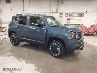 2023 Jeep Renegade Latitude with VIN ZACNJDB19PPP57089, listed as a IAAI auction lot 41106975 with 3,544 mi miles. Bid and sale history available at carsss.com. Image 1.