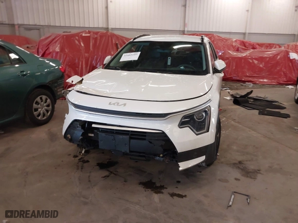 2024 Kia Niro EX Touring with VIN KNDCR3LE8R5127624, listed as a IAAI auction lot 41603103 with 37,653 mi miles. Bid and sale history available at carsss.com. Image 13.