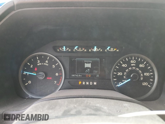 2018 Ford F-150 XL z VIN 1FTEW1CG1JKF39963, wystawiony jako Copart lot #53273925 z przebiegiem 90 742 mil mil oraz Szkoda całkowita • Salvage title. Historia ofert i sprzedaży dostępna na DreamBid. Obrazek 9.