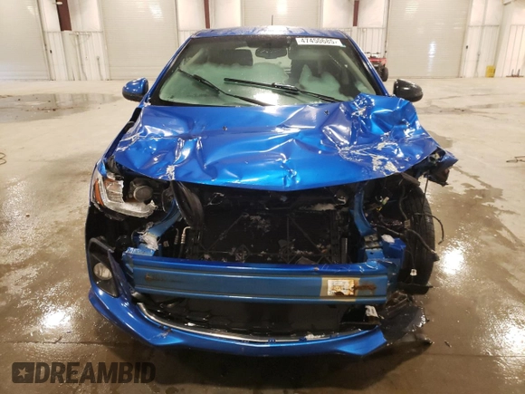 2018 Chevrolet Sonic LT z VIN 1G1JD6SH3J4105391, wystawiony jako Copart lot #47450685 z przebiegiem 69 558 mil mil oraz Nie do naprawy • Non repairable. Historia ofert i sprzedaży dostępna na DreamBid. Obrazek 5.
